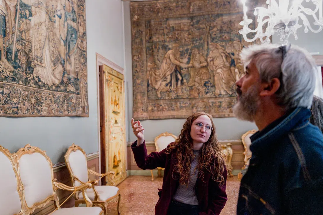 Ca' Rezzonico — Museo del Settecento Veneziano (Farmacia Ai do San Marchi), Venezia