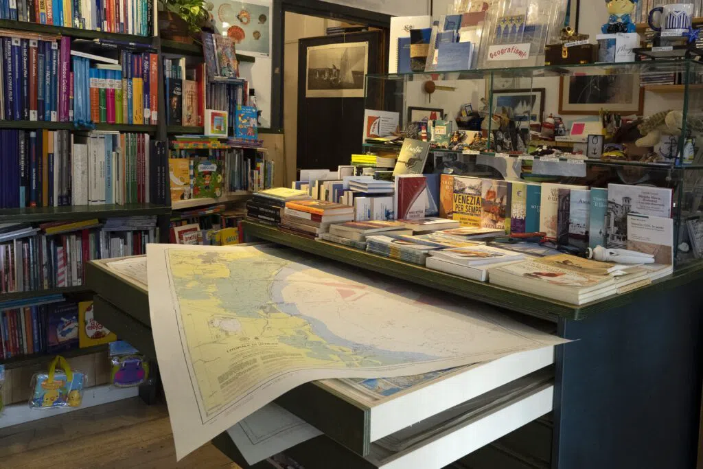 Libreria Editrice Mare di Carta, Venecia