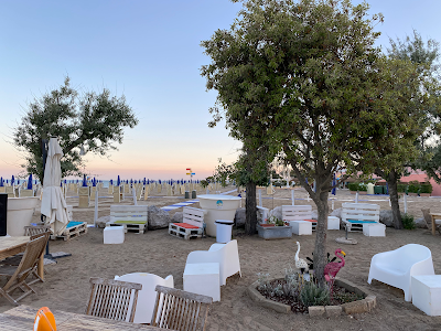Aurora Beach Club, Venice