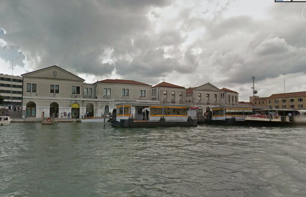 ACTV Vaporetto Line 1 — Grande Canal ao amanhecer, Veneza